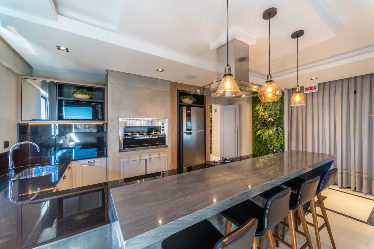 Apartamento de 2 quartos com 1 suíte e 69 m² em Bal. Camboriú