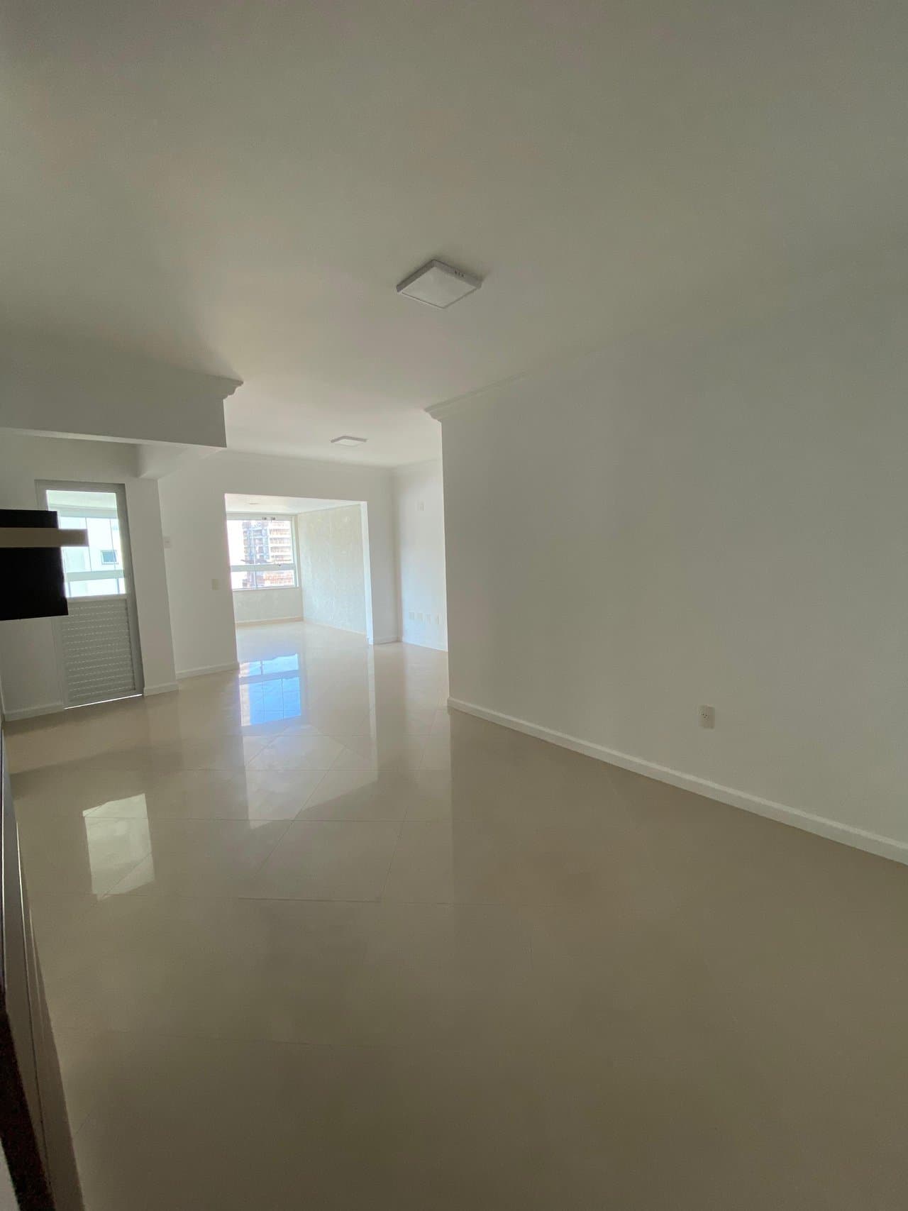 Apartamento de 3 quartos com 1 suíte e 98 m² em Bal. Camboriú