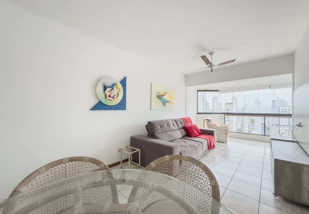 Apartamento de 3 quartos com 1 suíte e 126 m² em Bal. Camboriú