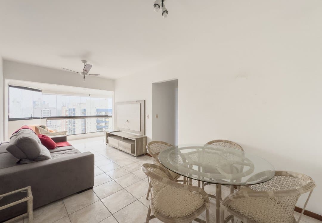 Apartamento de 3 quartos com 1 suíte e 126 m² em Bal. Camboriú
