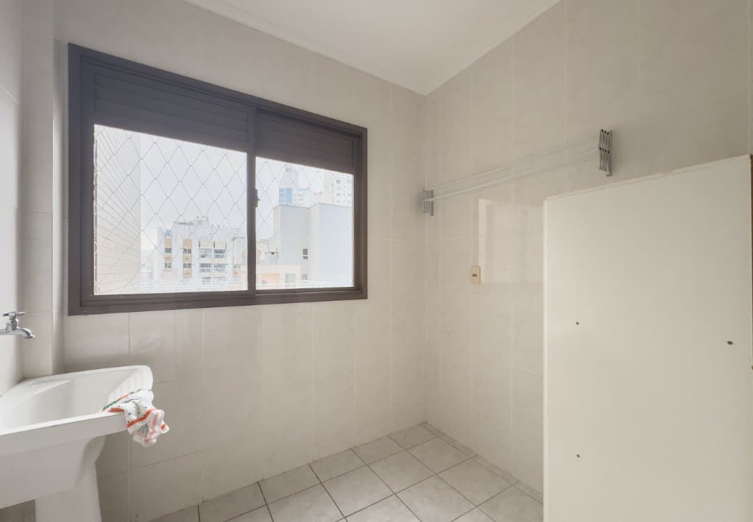 Apartamento de 3 quartos com 1 suíte e 126 m² em Bal. Camboriú