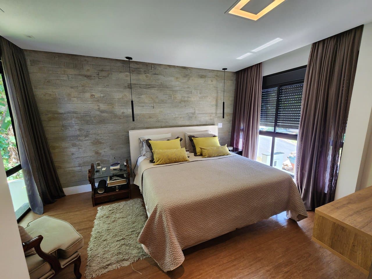 Casa de 4 quartos com 4 suítes e 437 m² em Bal. Camboriú