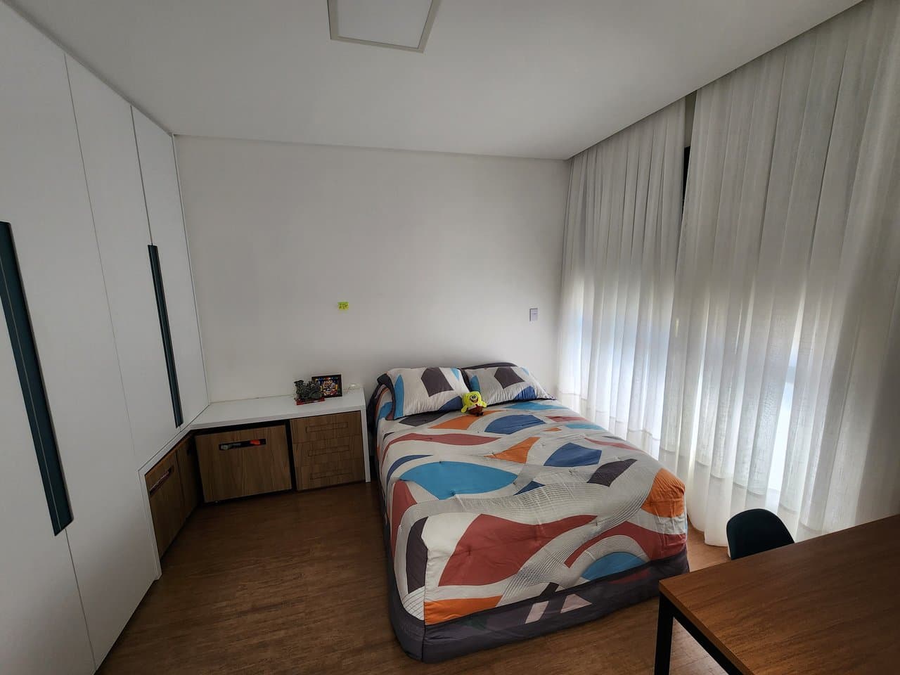 Casa de 4 quartos com 4 suítes e 437 m² em Bal. Camboriú
