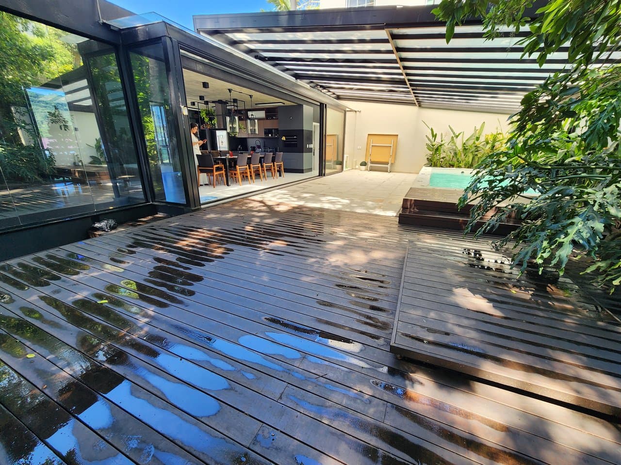 Casa de 4 quartos com 4 suítes e 437 m² em Bal. Camboriú