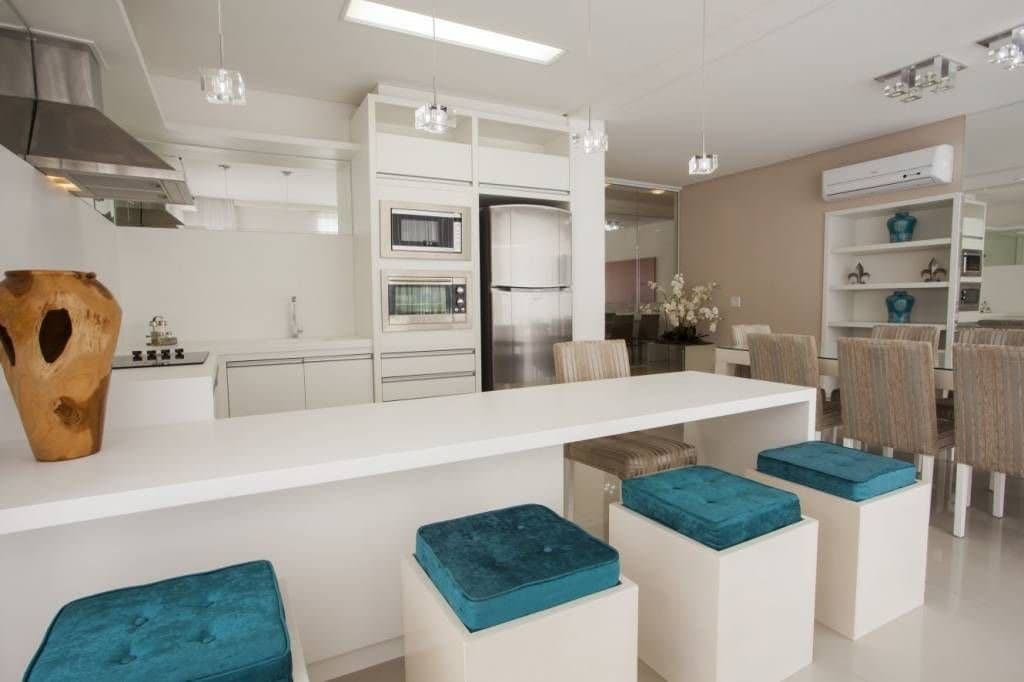 Apartamento de 3 quartos com 3 suítes e 135 m² em Bal. Camboriú