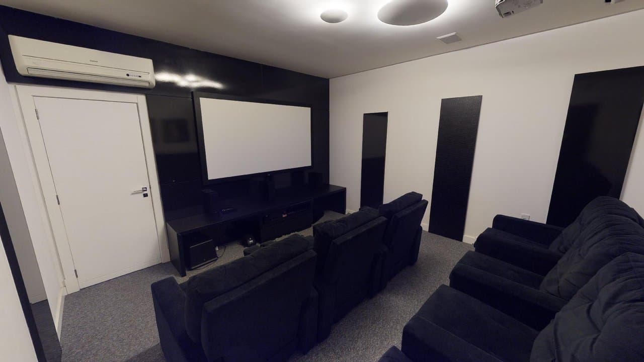 Apartamento de 3 quartos com 3 suítes e 135 m² em Bal. Camboriú