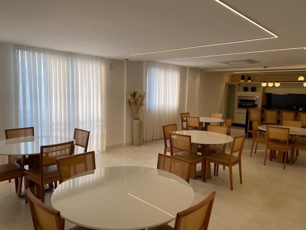 Apartamento de 2 quartos com 1 suíte e 117 m² em Bal. Camboriú