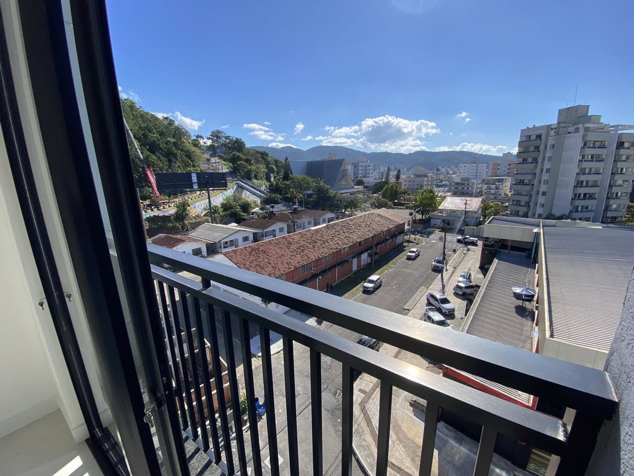 Apartamento de 2 quartos com 1 suíte e 61 m² em Bal. Camboriú