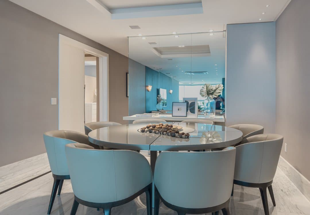 Apartamento de 3 quartos com 3 suítes e 317 m² em Bal. Camboriú