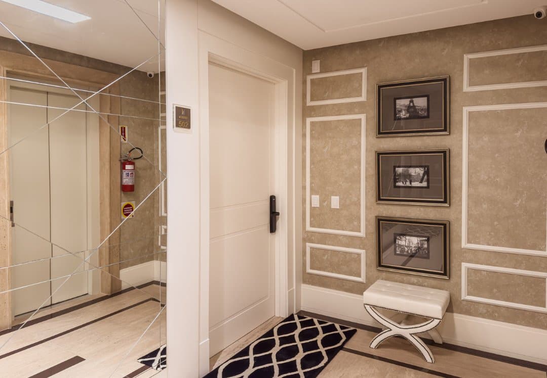 Apartamento de 3 quartos com 3 suítes e 317 m² em Bal. Camboriú