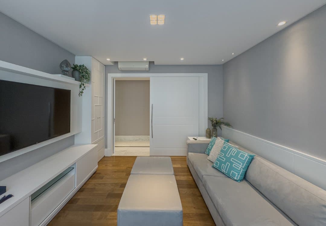 Apartamento de 3 quartos com 3 suítes e 317 m² em Bal. Camboriú
