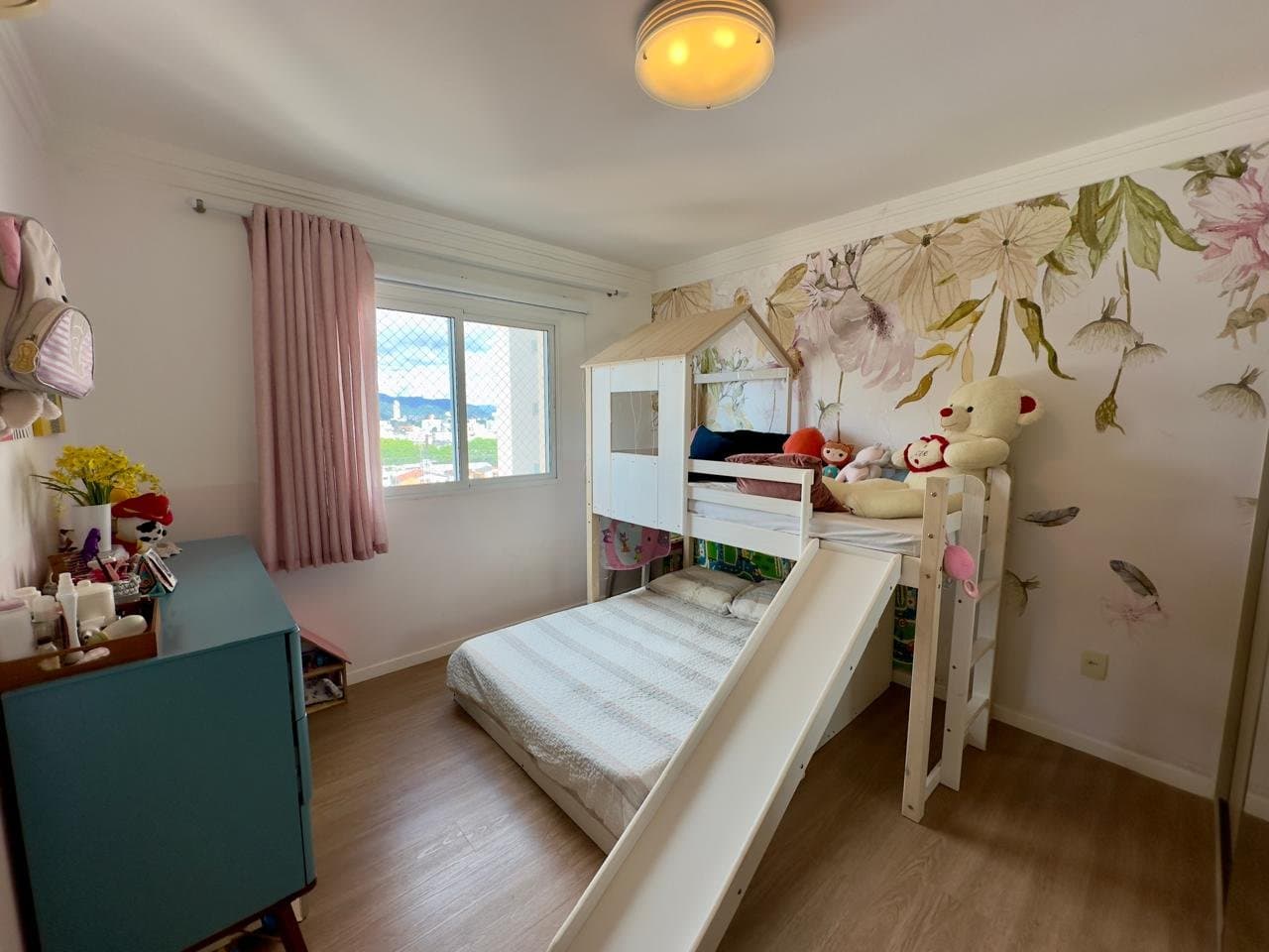 Apartamento de 3 quartos com 1 suíte e 121 m² em Bal. Camboriú