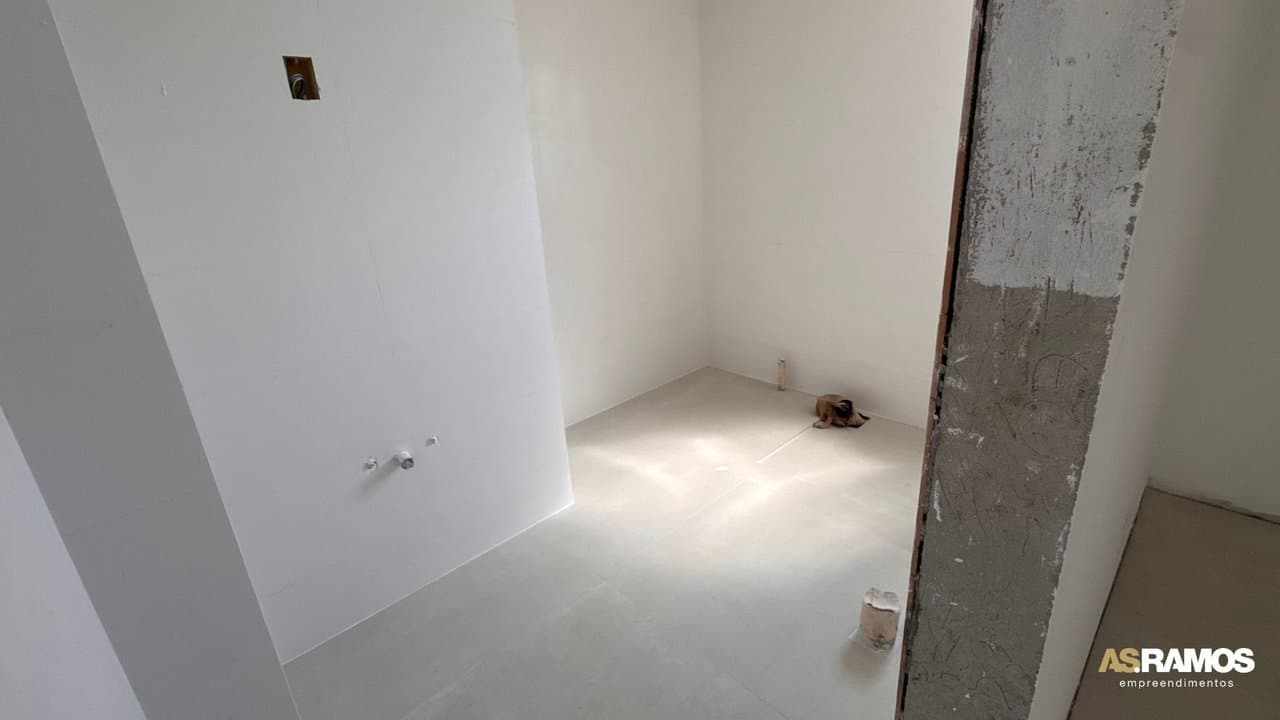 Apartamento de 3 quartos com 3 suítes e 131 m² em Bal. Camboriú