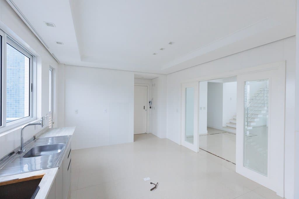 Apartamento de 2 quartos com 2 suítes e 252 m² em Bal. Camboriú