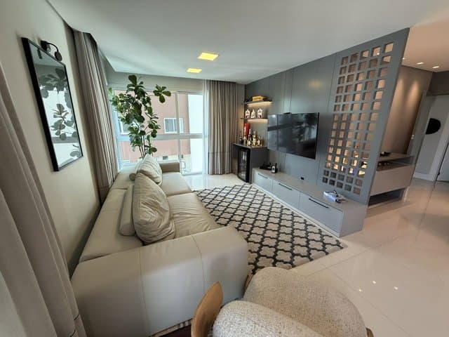 Apartamento de 3 quartos com 3 suítes e 127 m² em Bal. Camboriú