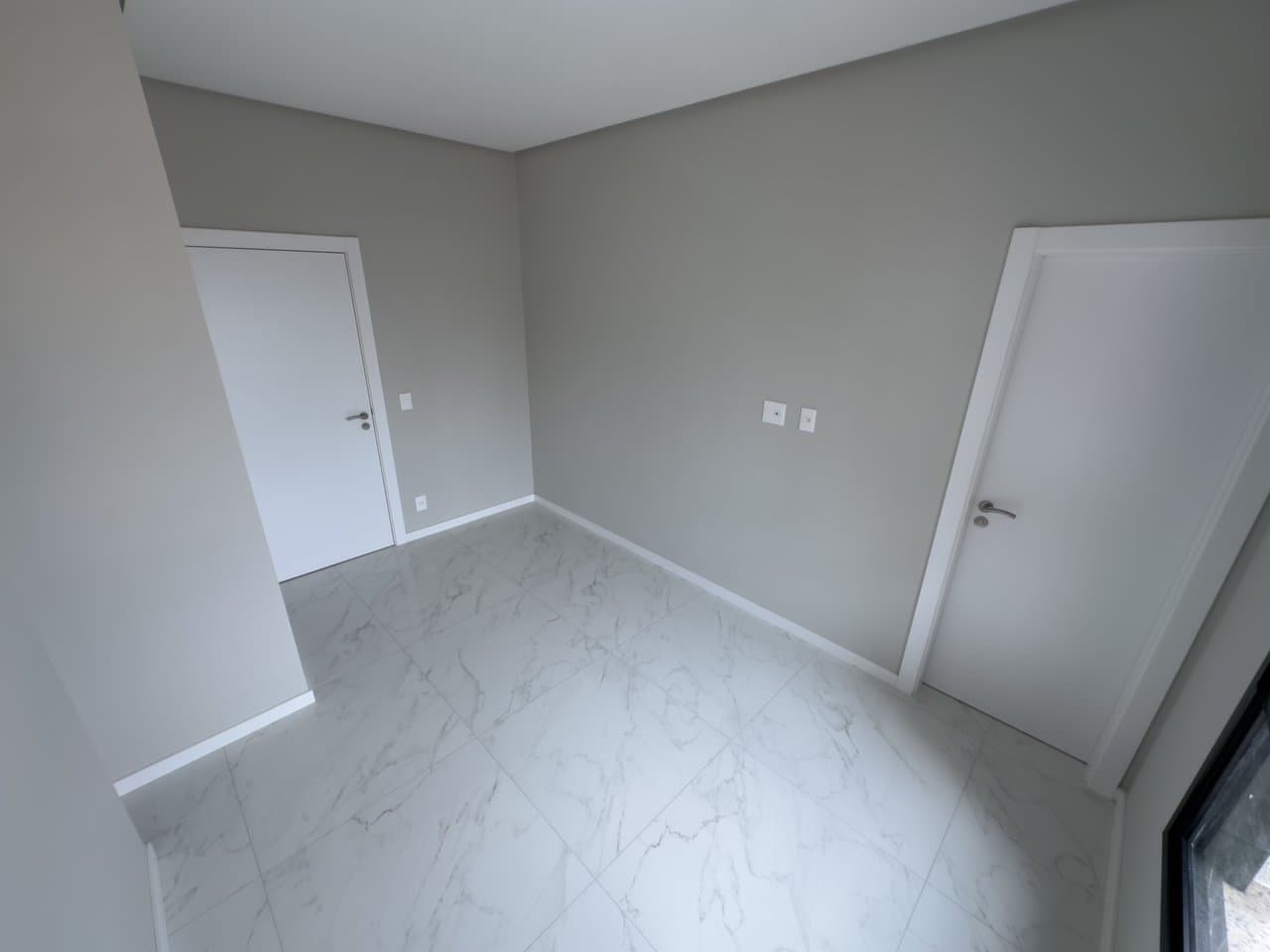Apartamento de 3 quartos com 3 suítes e 139 m² em Bal. Camboriú
