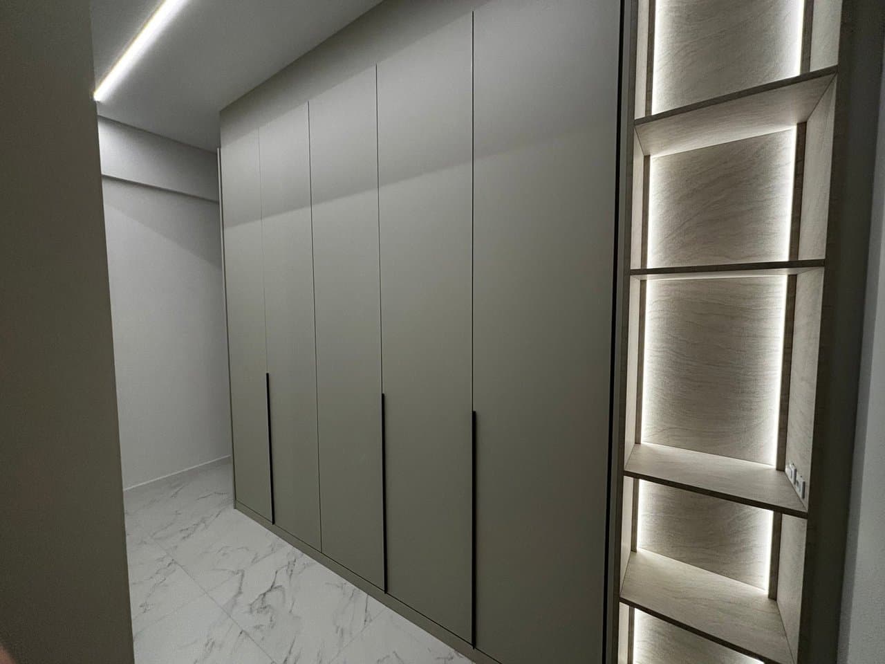 Apartamento de 3 quartos com 3 suítes e 136 m² em Bal. Camboriú