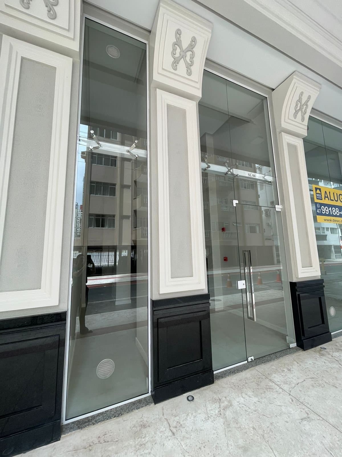 Sala Comercial 160 m² em Bal. Camboriú