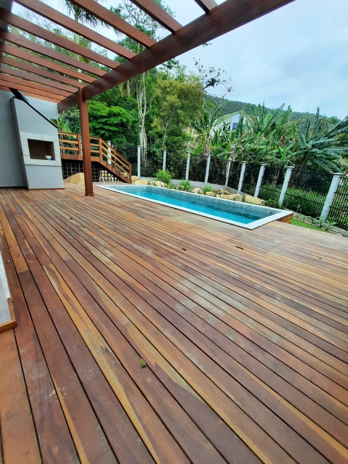 Casa de 3 quartos com 3 suítes e 258 m² em Bal. Camboriú