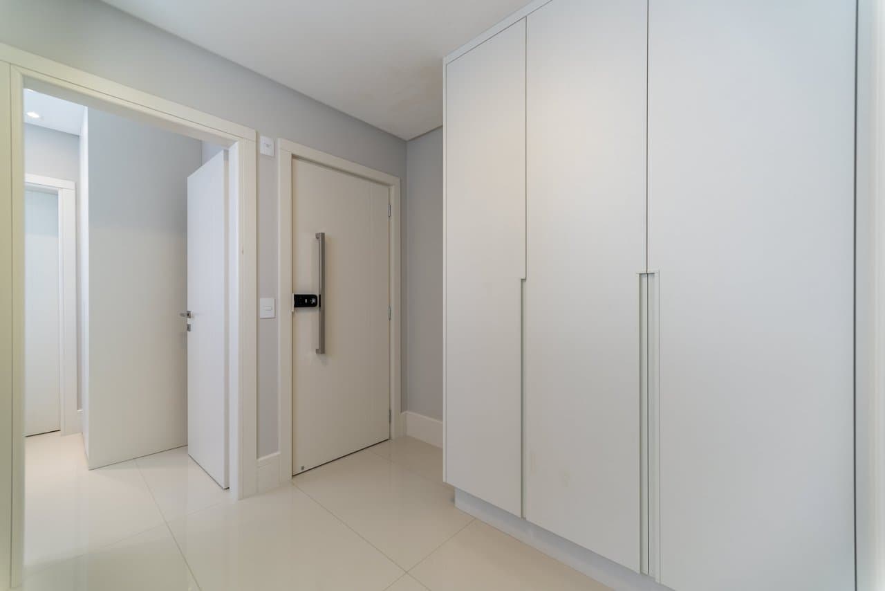 Apartamento de 4 quartos com 4 suítes e 233 m² em Centro, Bal. Camboriú