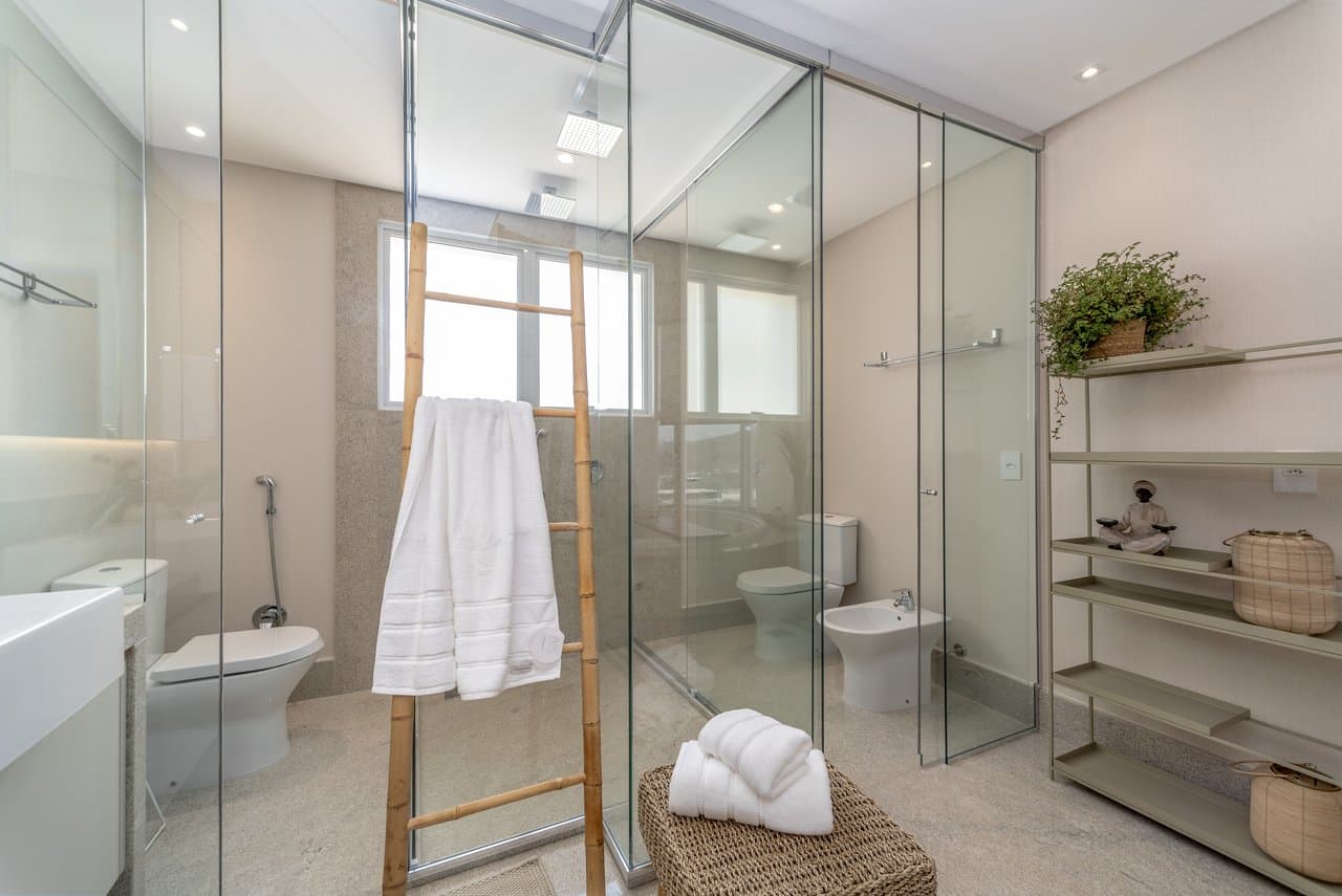 Apartamento de 4 quartos com 4 suítes e 233 m² em Centro, Bal. Camboriú