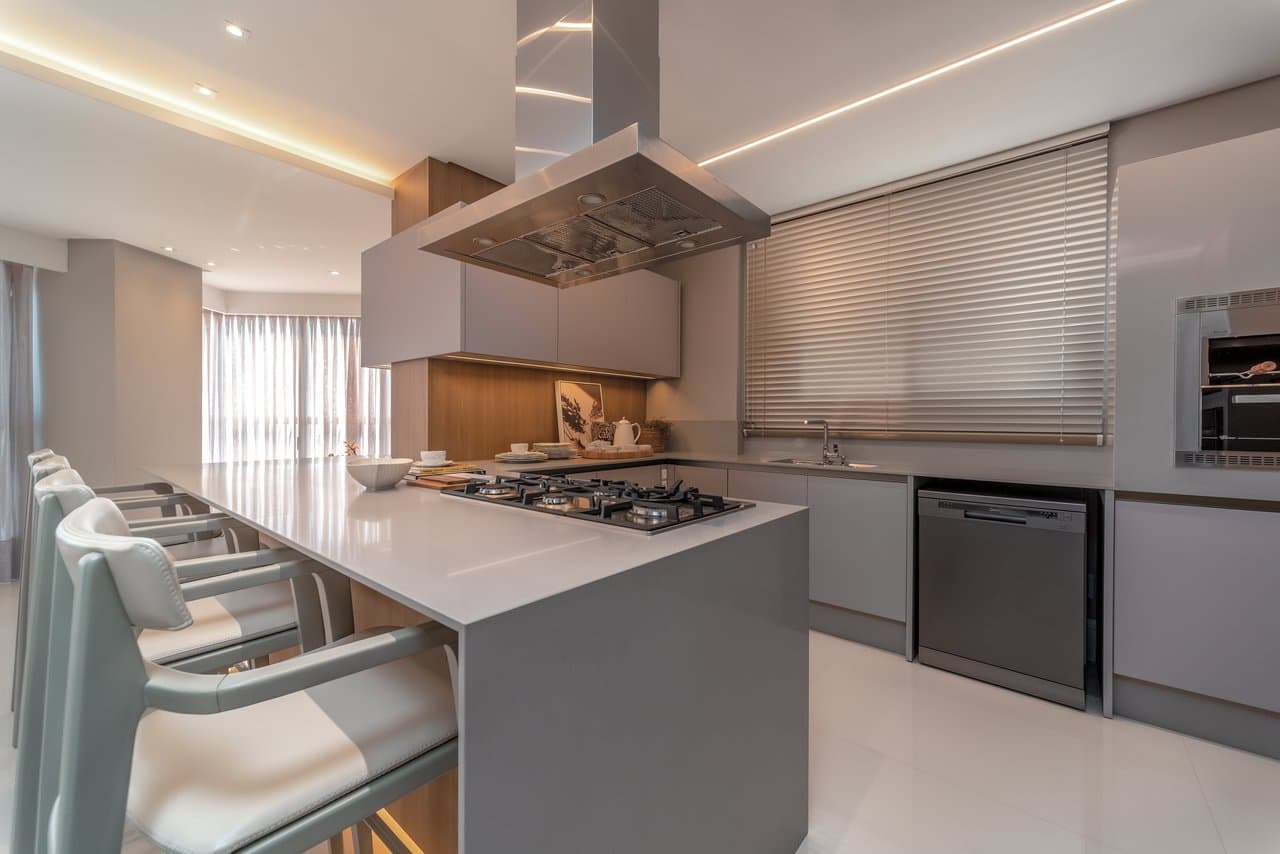 Apartamento de 4 quartos com 4 suítes e 233 m² em Centro, Bal. Camboriú