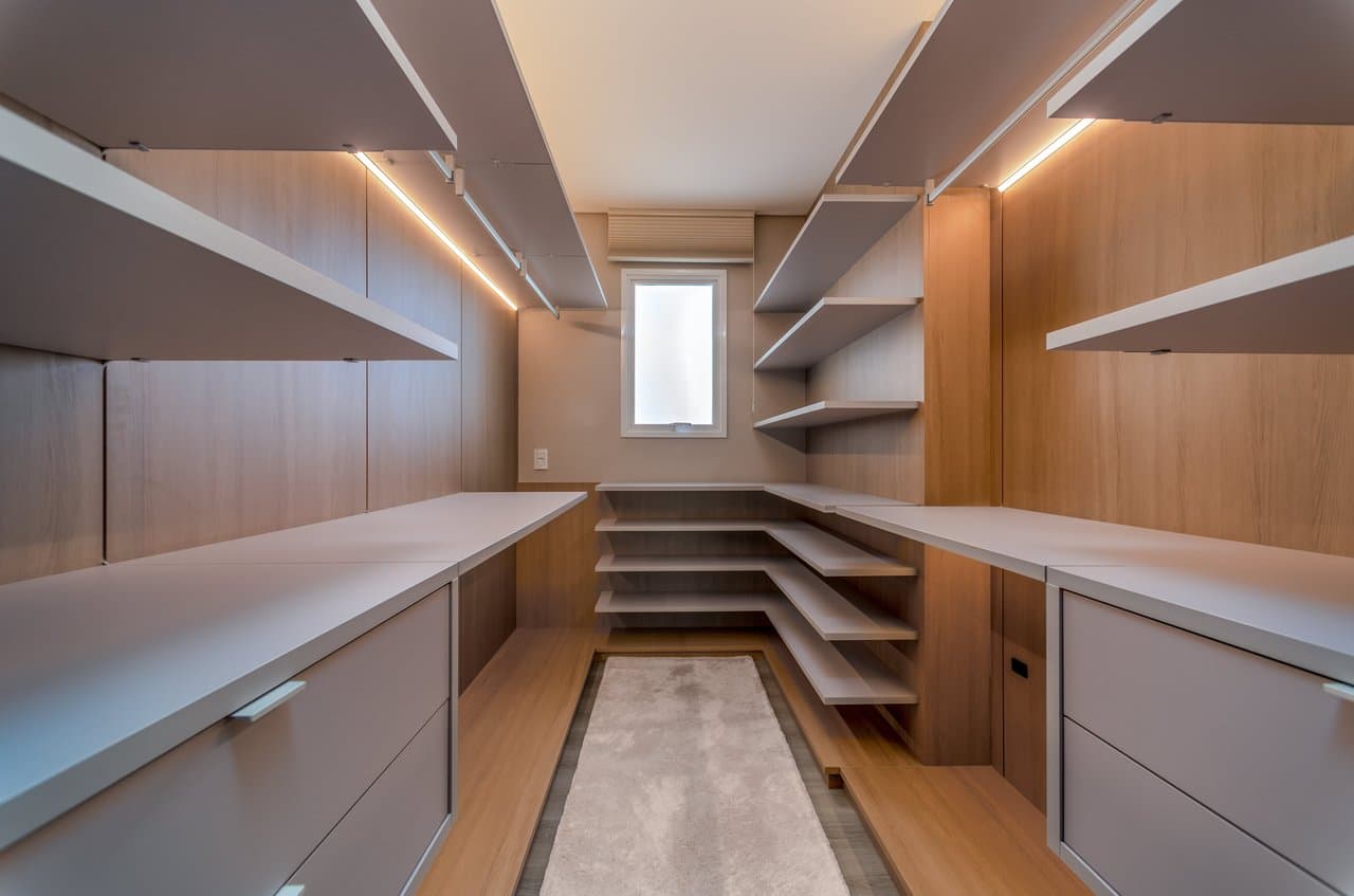 Apartamento de 4 quartos com 4 suítes e 233 m² em Centro, Bal. Camboriú