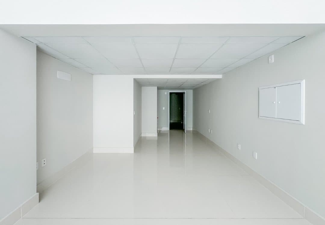 Sala Comercial 63 m² em Pioneiros, Bal. Camboriú