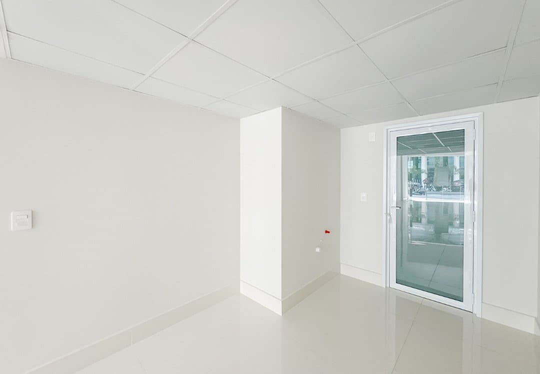 Sala Comercial 63 m² em Pioneiros, Bal. Camboriú