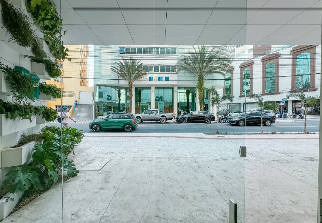 Sala Comercial 86 m² em Pioneiros, Bal. Camboriú