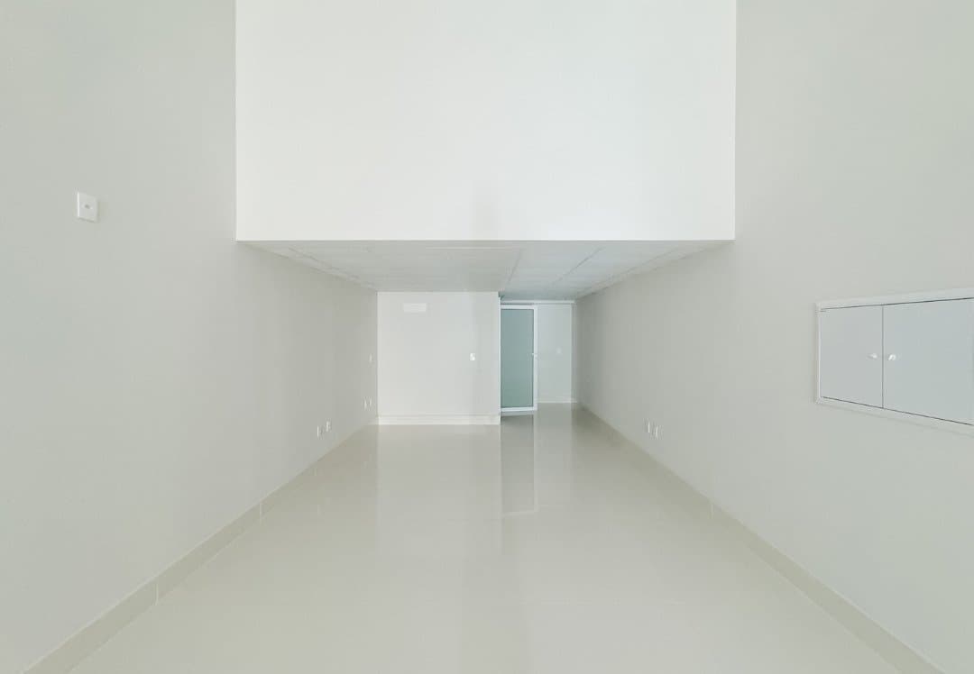 Sala Comercial 86 m² em Pioneiros, Bal. Camboriú
