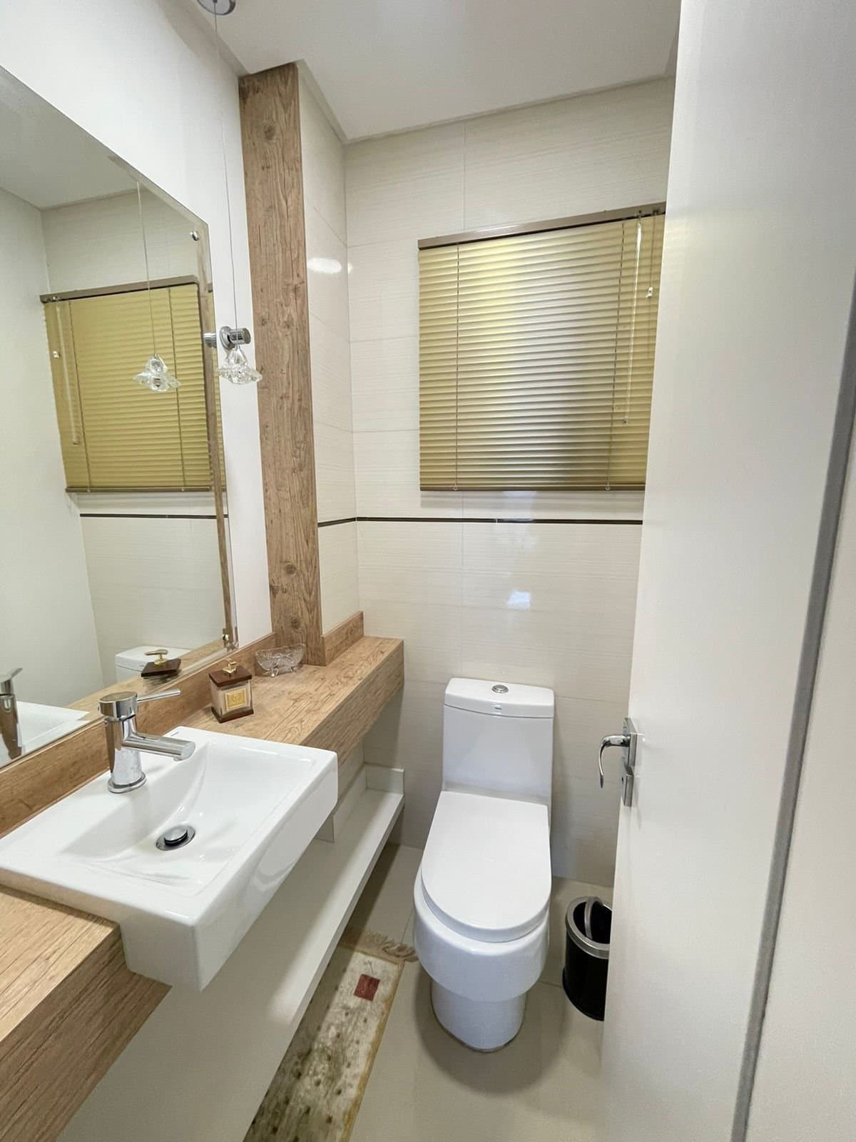 Apartamento de 3 quartos com 1 suíte e 119 m² em Pioneiros, Bal. Camboriú