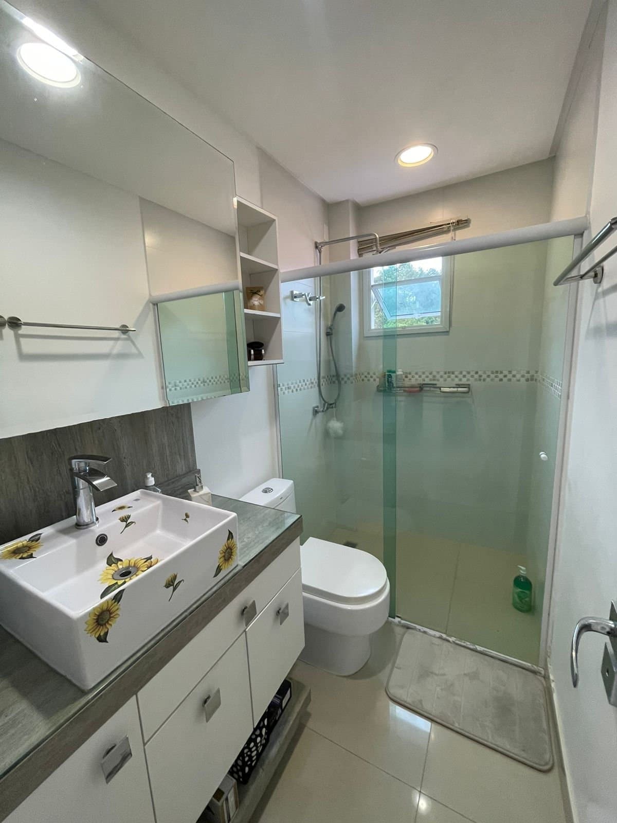 Apartamento de 3 quartos com 1 suíte e 119 m² em Pioneiros, Bal. Camboriú