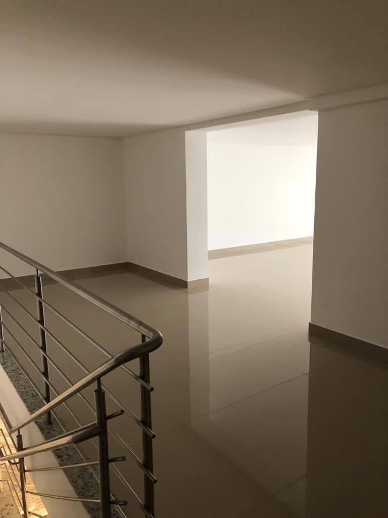 Sala Comercial 227 m² em Centro, Bal. Camboriú