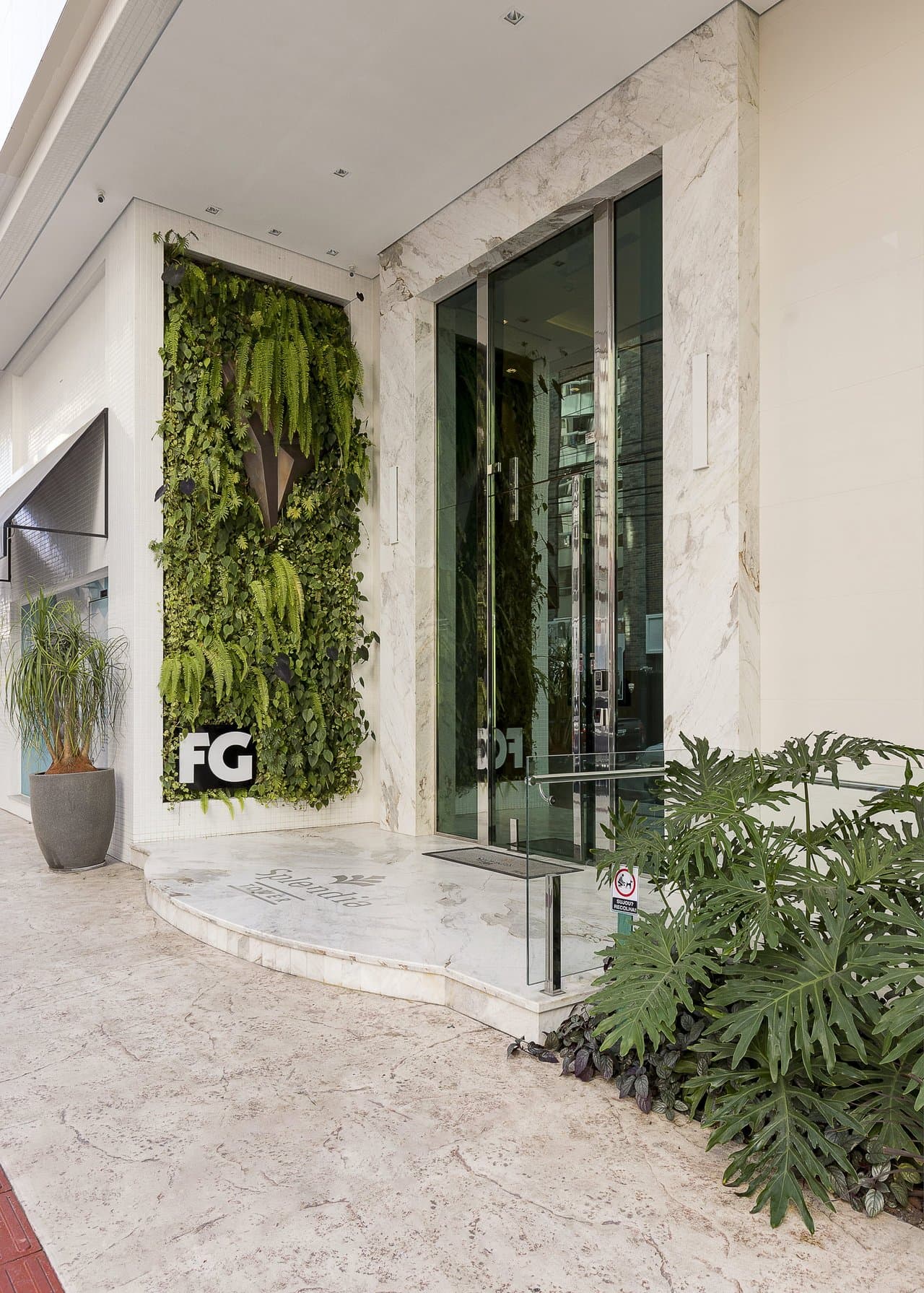 Sala Comercial 100 m² em Centro, Bal. Camboriú