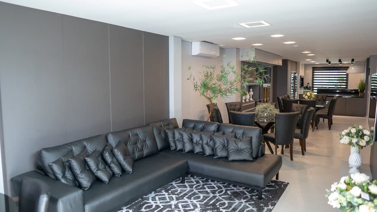 Cobertura de 12 quartos com 10 suítes e 440 m² em Centro, Bal. Camboriú