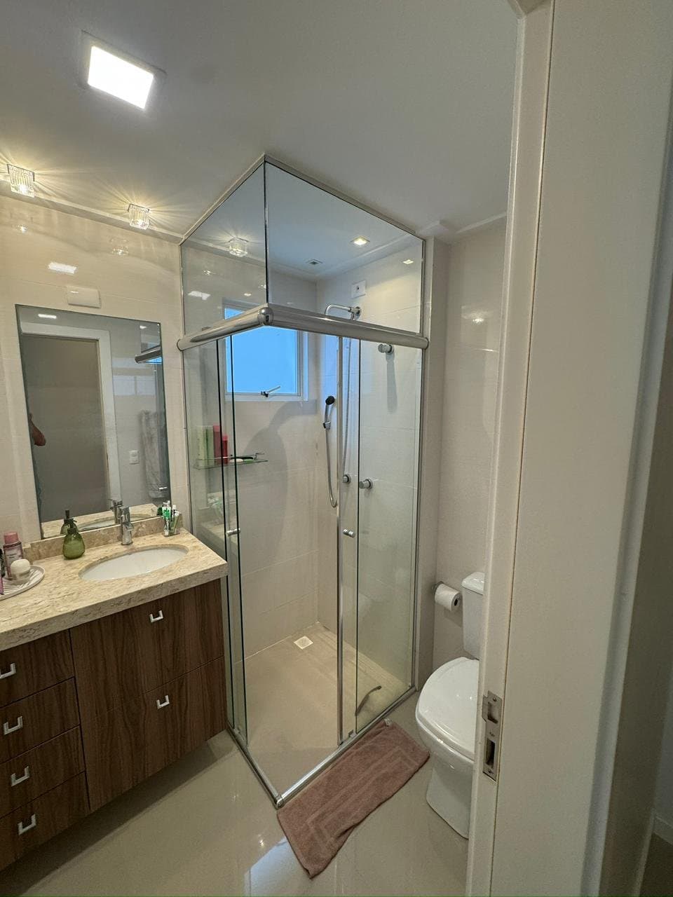 Apartamento de 3 quartos com 1 suíte e 104 m² em Bombinhas