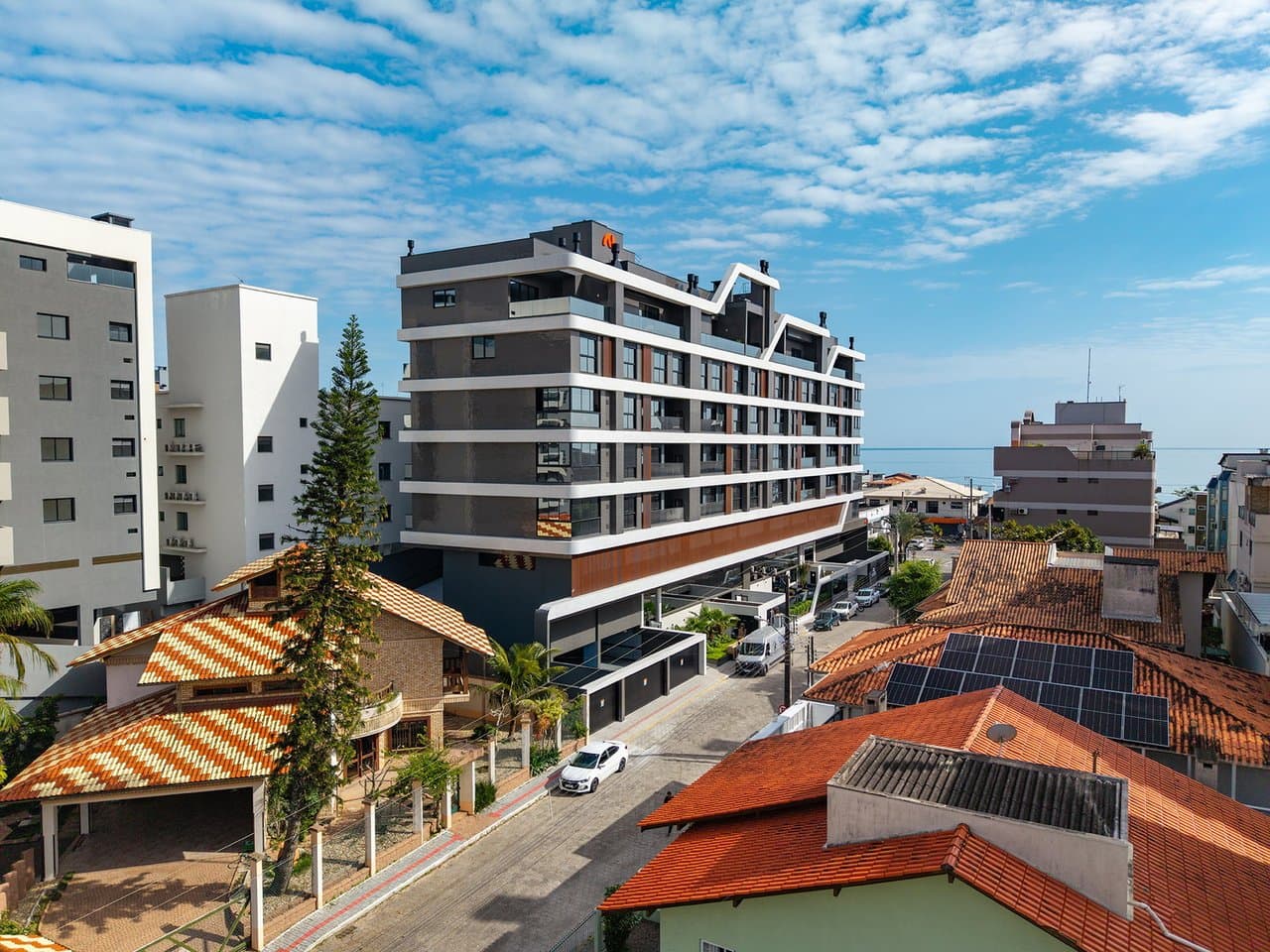 Apartamento de 4 quartos com 4 suítes e 230 m² em Bombinhas