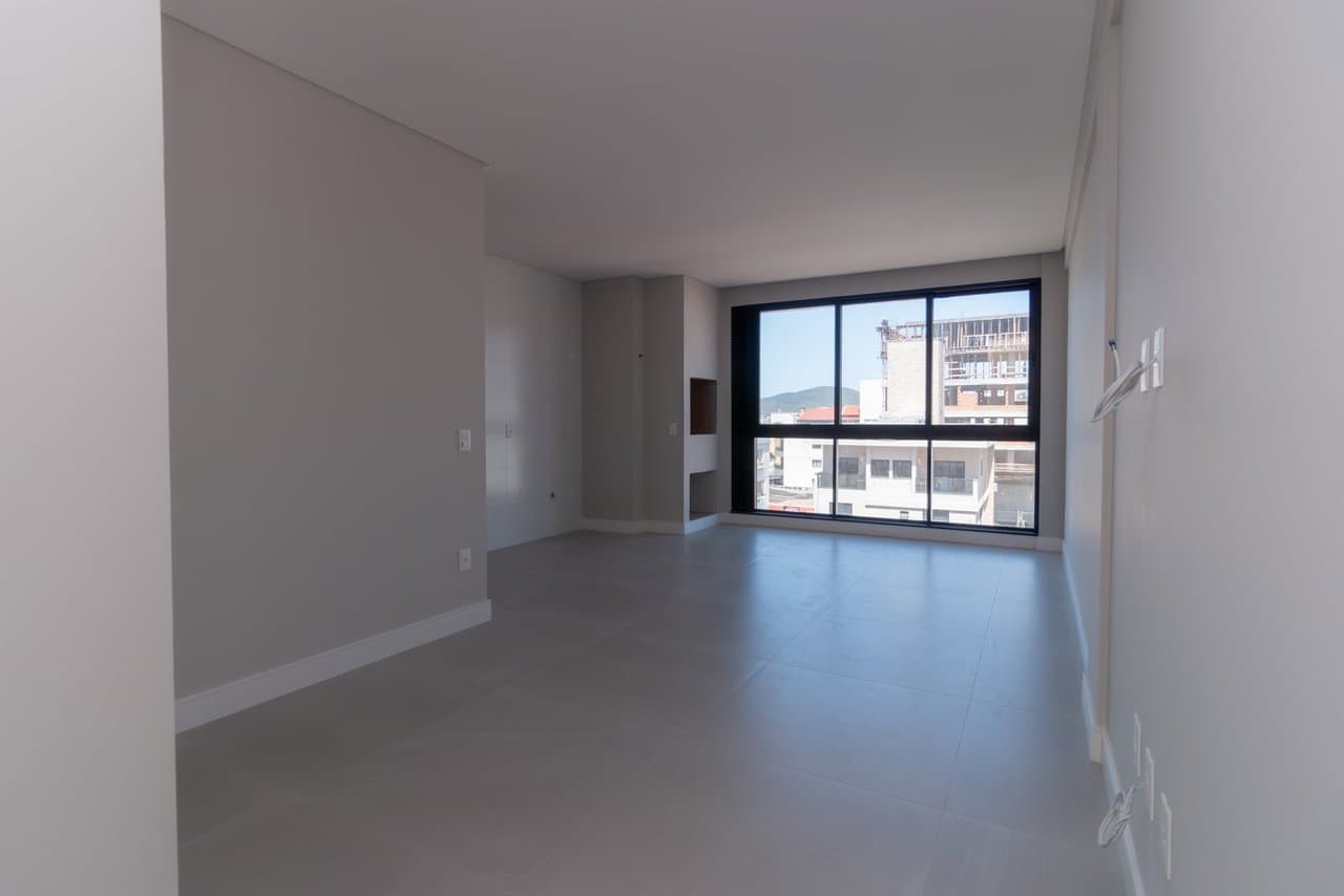 Apartamento de 3 quartos com 3 suítes e 105 m² em Bombinhas