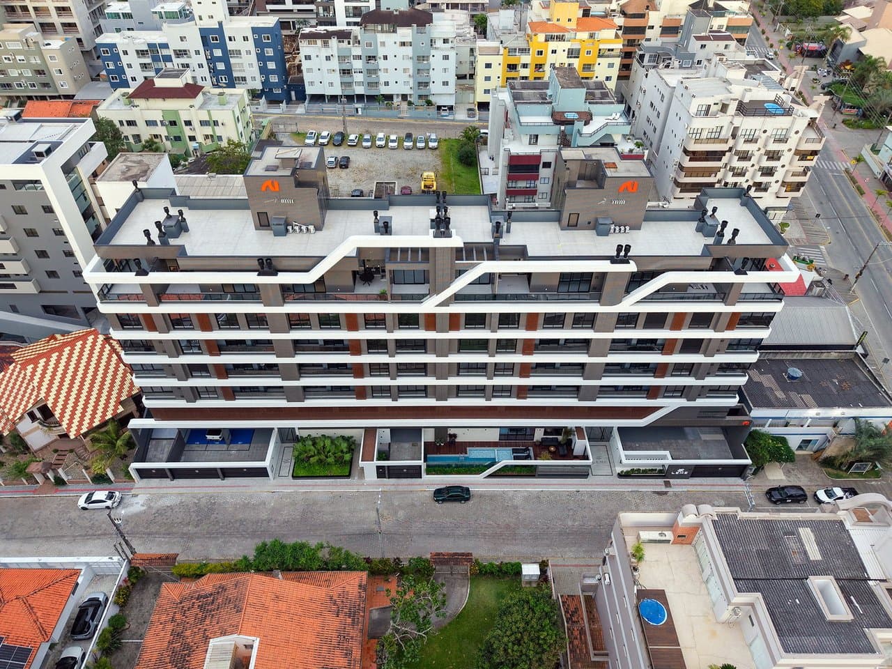 Apartamento de 3 quartos com 3 suítes e 105 m² em Bombinhas
