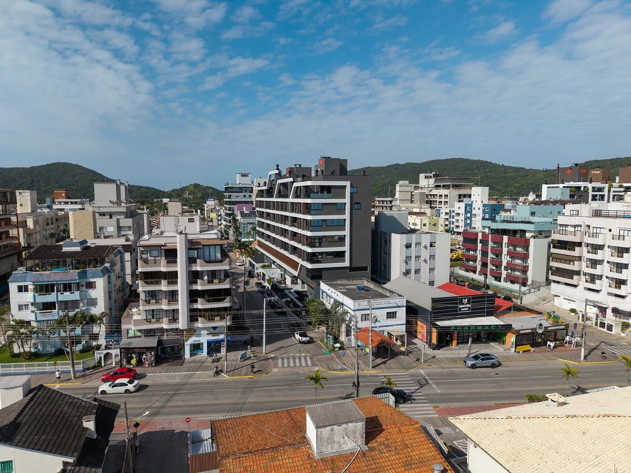 Apartamento de 3 quartos com 3 suítes e 105 m² em Bombinhas