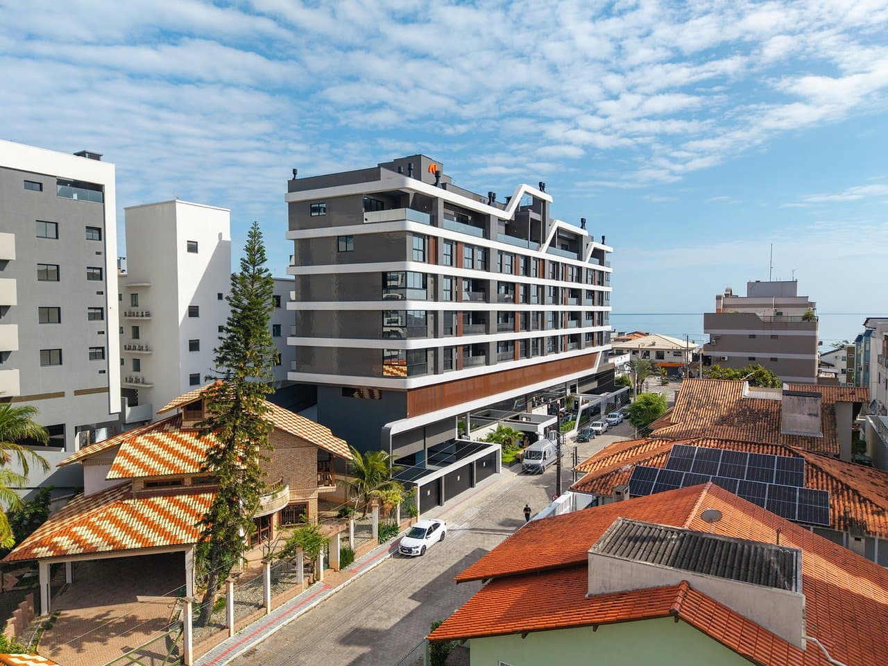 Apartamento de 3 quartos com 3 suítes e 105 m² em Bombinhas