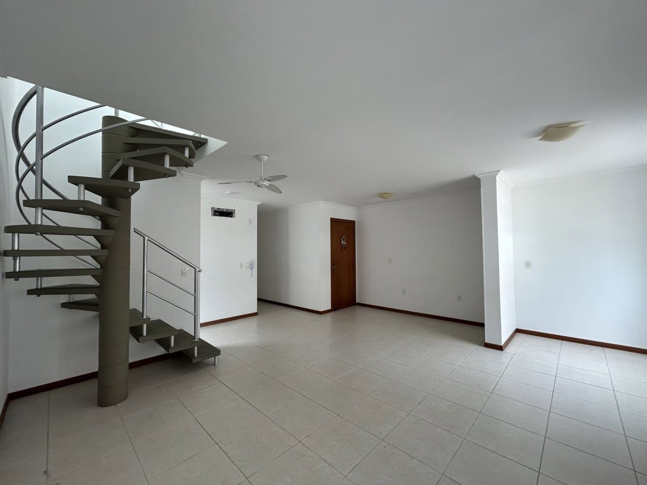 Apartamento de 2 quartos com 1 suíte e 109 m² em Bombinhas