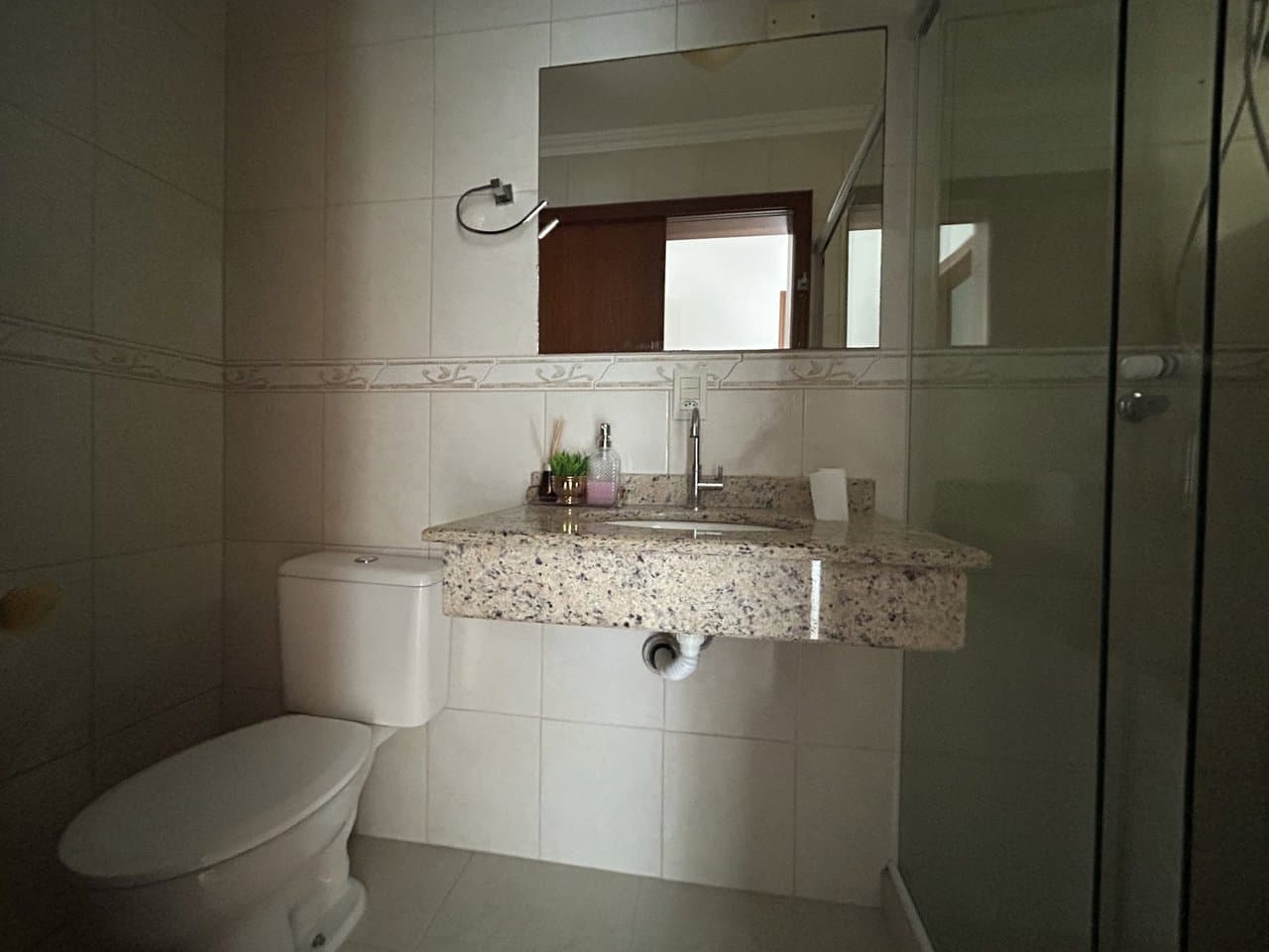 Apartamento de 2 quartos com 1 suíte e 109 m² em Bombinhas