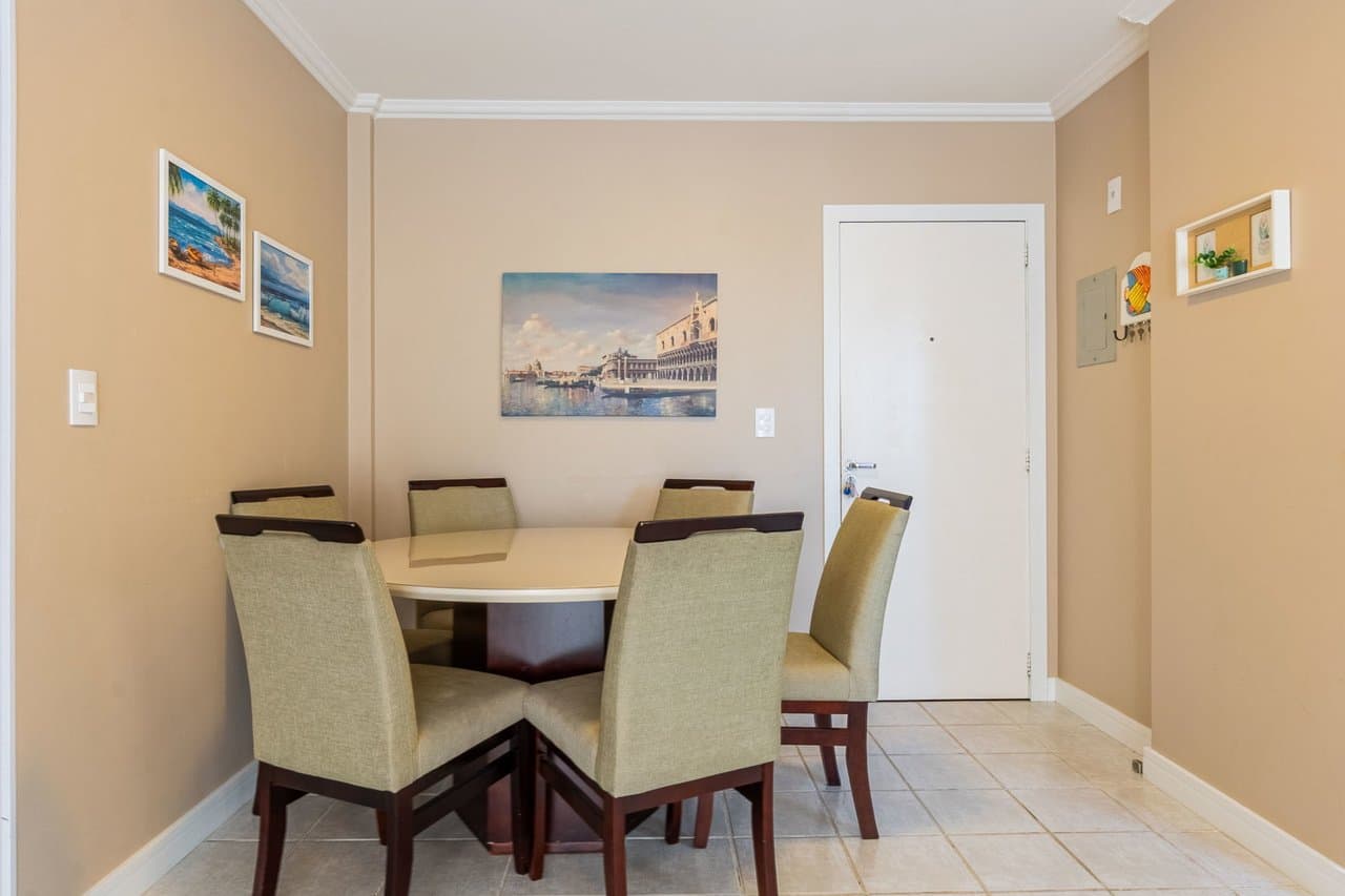 Apartamento de 2 quartos com 1 suíte e 83 m² em Bombinhas