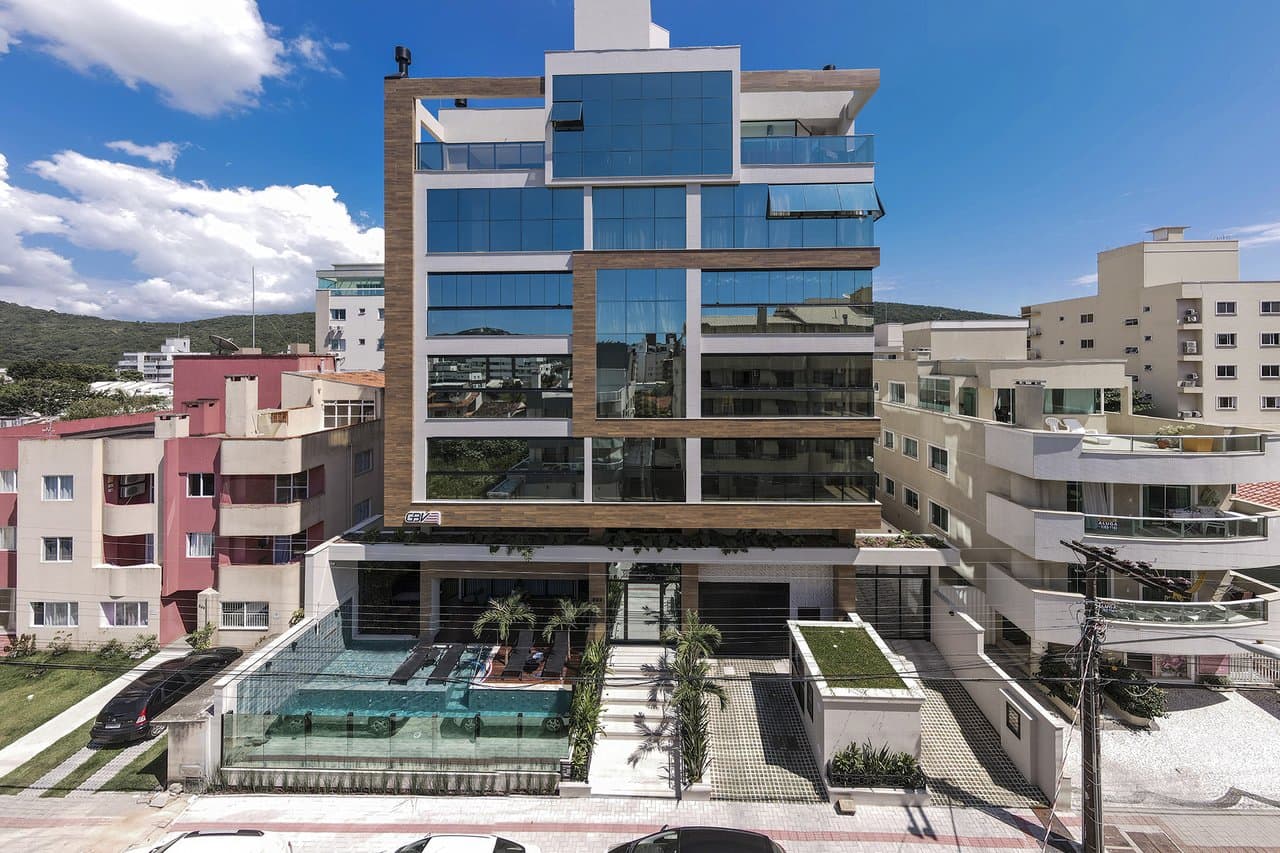 Cobertura de 3 quartos com 1 suíte e 206 m² em Bombinhas
