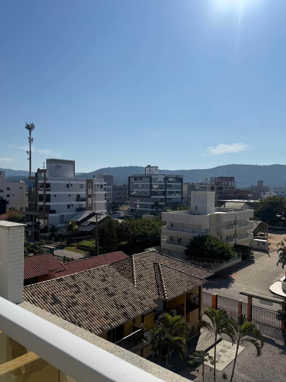 Apartamento de 3 quartos com 3 suítes e 140 m² em Bombinhas