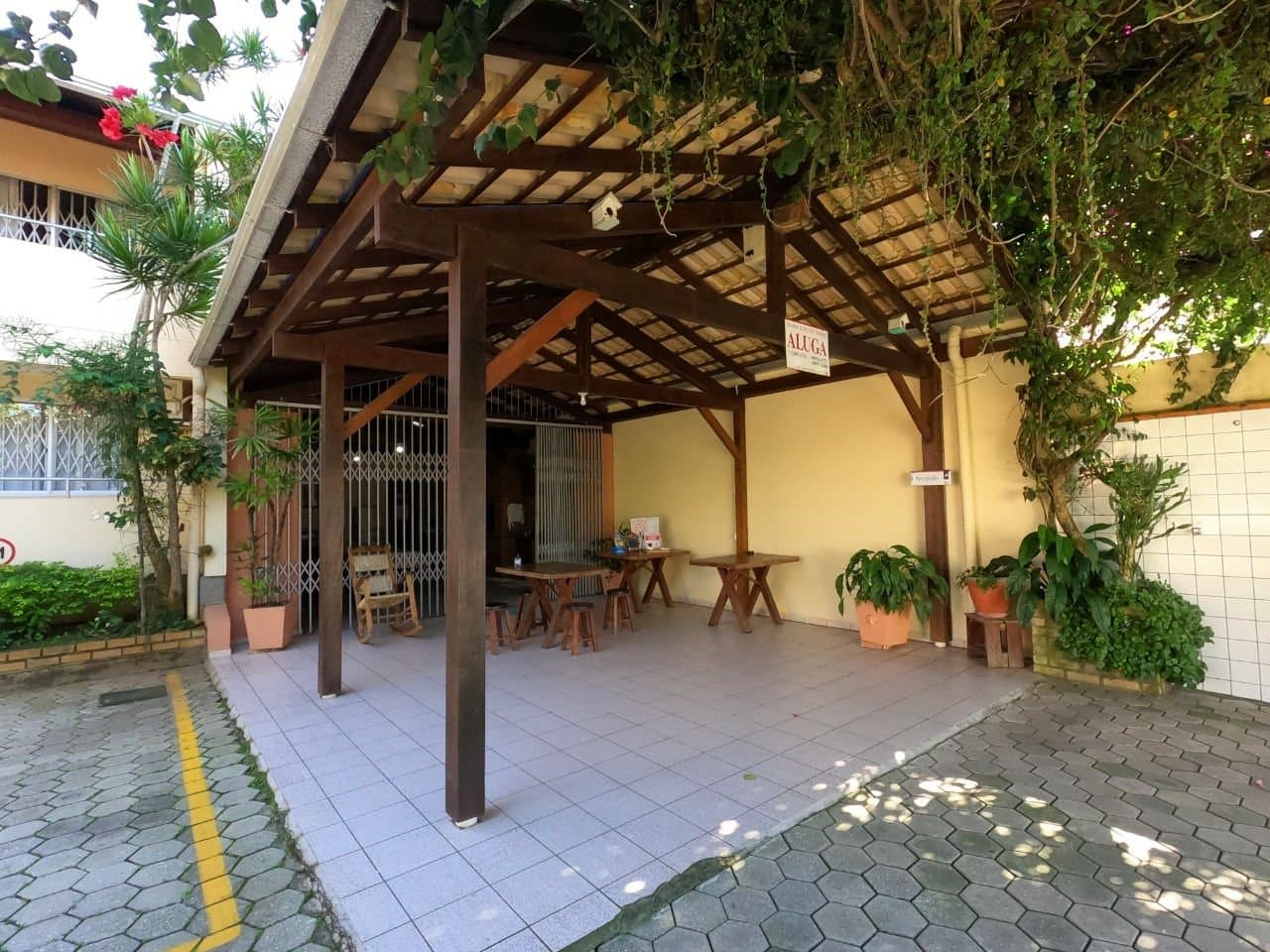 Hotel 1000 m² em Bombas, Bombinhas