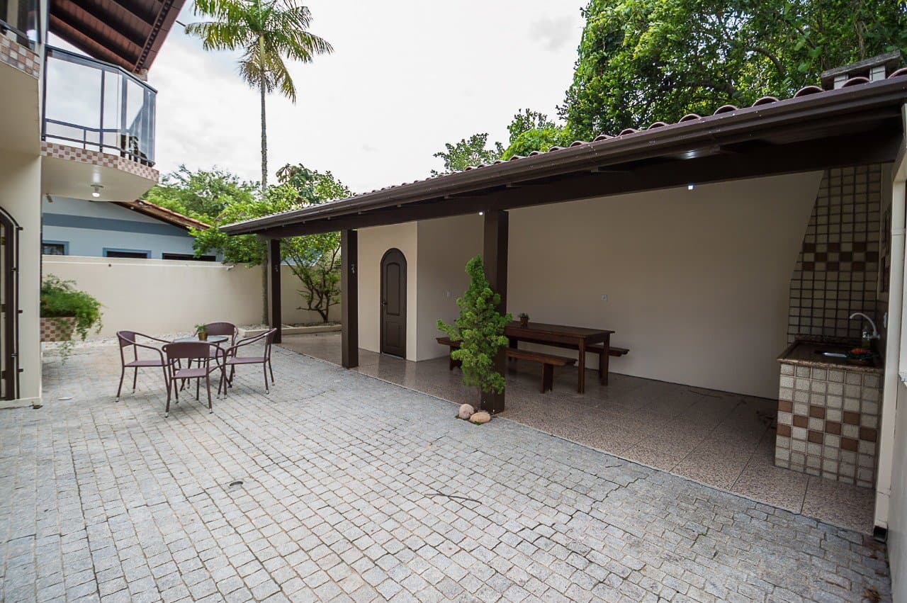 Casa de 3 quartos e 160 m² em Morrinhos, Bombinhas